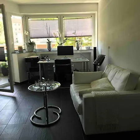 Modernes, Stilvolles 1-zimmer Nahe Fernuni Lägenhet