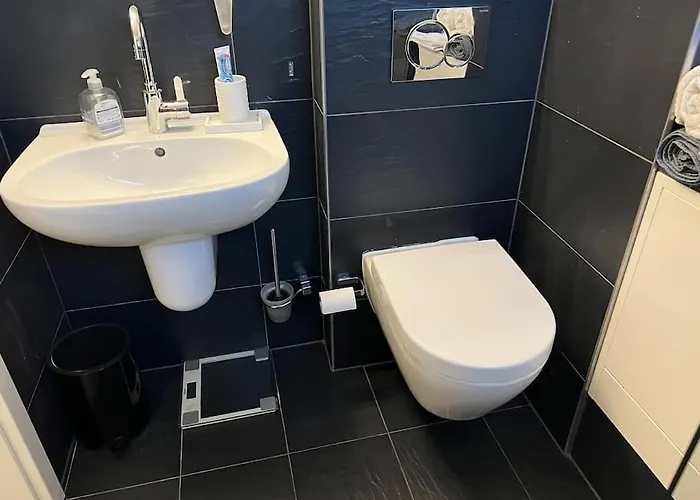 Lejlighed Modernes, Stilvolles 1-zimmer Nahe Fernuni