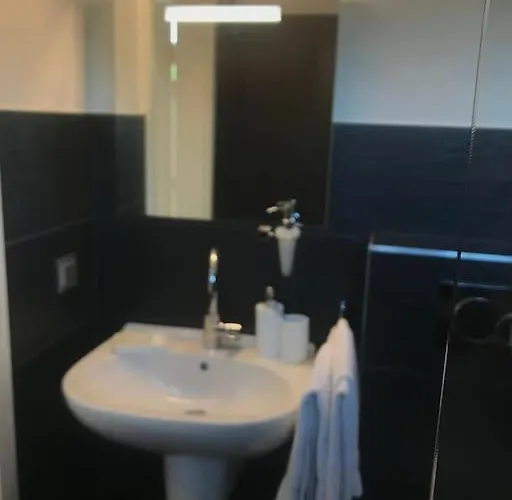 Modernes, Stilvolles 1-zimmer Nahe Fernuni Lejlighed